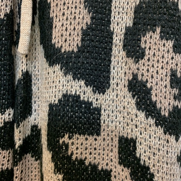 Vici Dolls leopard knit joggers and hoodie set - Picture 3 of 7